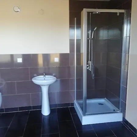 Peace & Quiet Pole Namiotowo-kempingowe * Slawoborze