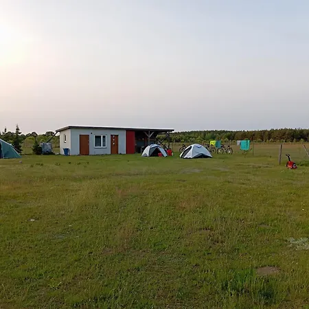 Peace & Quiet Pole Namiotowo-kempingowe Slawoborze