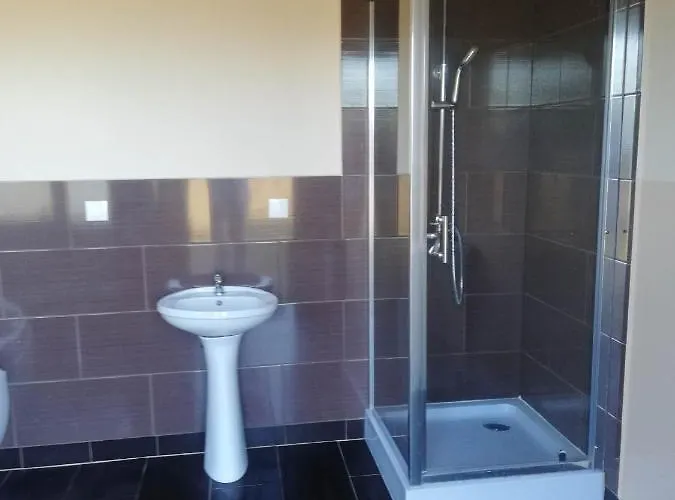 Peace & Quiet Pole Namiotowo-kempingowe * Slawoborze