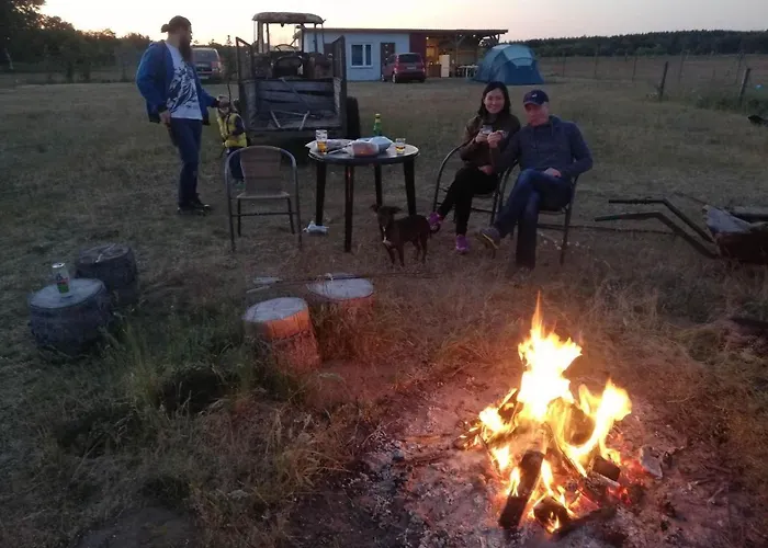 Peace & Quiet Pole Namiotowo-kempingowe